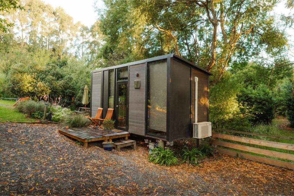 Pekapeka Tiny House By Tiny Away Villa Owaka Exterior photo