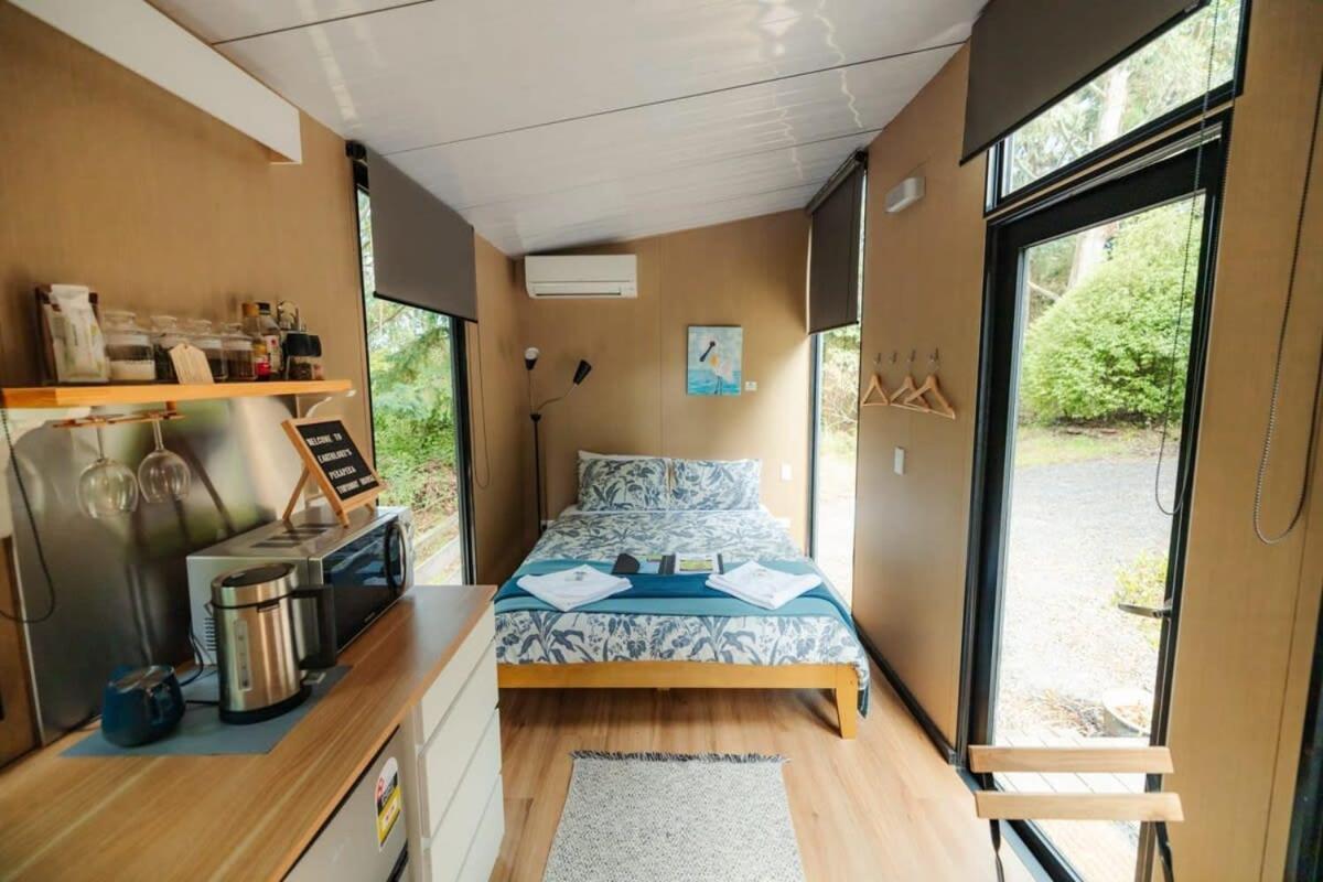 Pekapeka Tiny House By Tiny Away Villa Owaka Exterior photo
