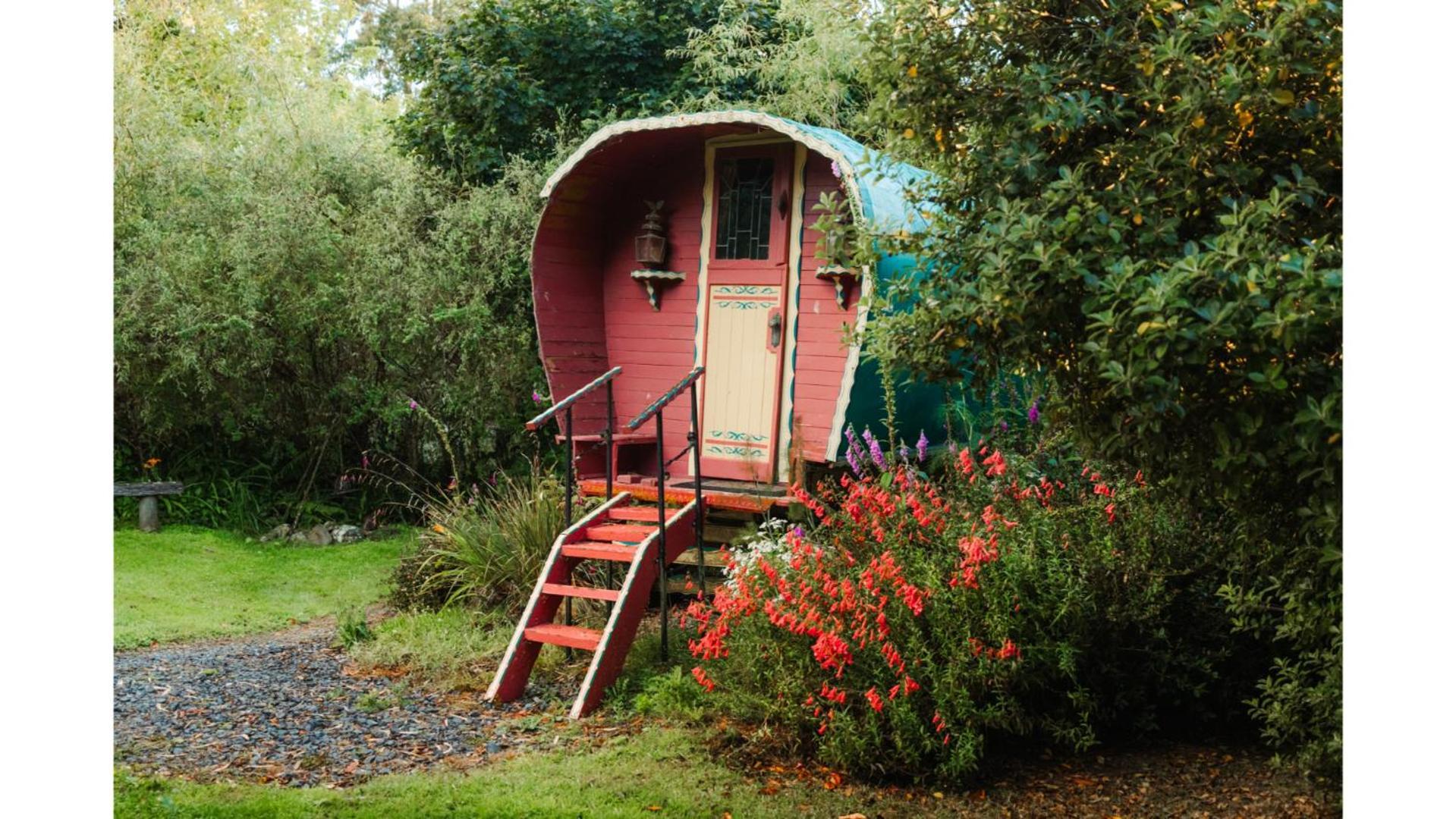 Pekapeka Tiny House By Tiny Away Villa Owaka Exterior photo