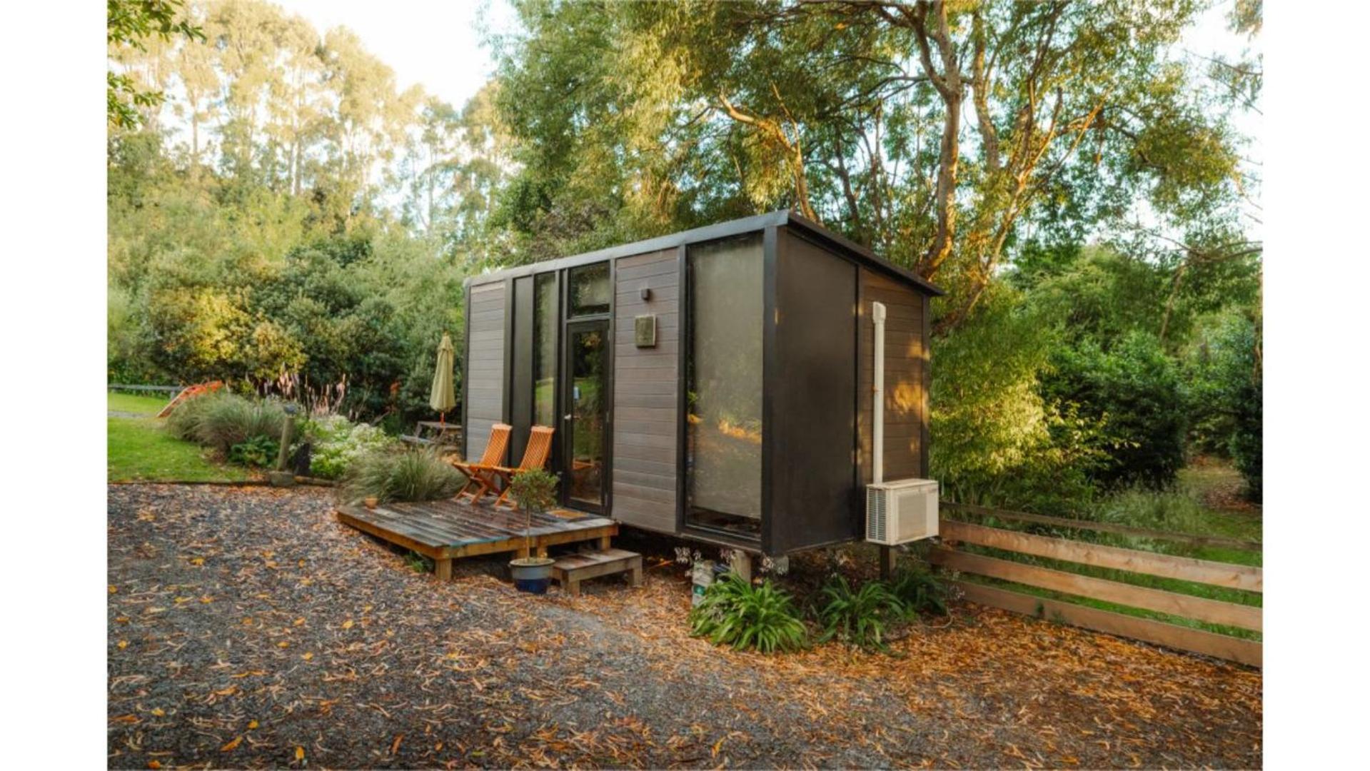 Pekapeka Tiny House By Tiny Away Villa Owaka Exterior photo